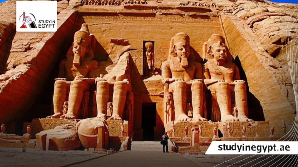 كليات الاثار فى مصر